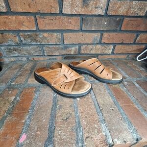 Ariat tan leather sandals